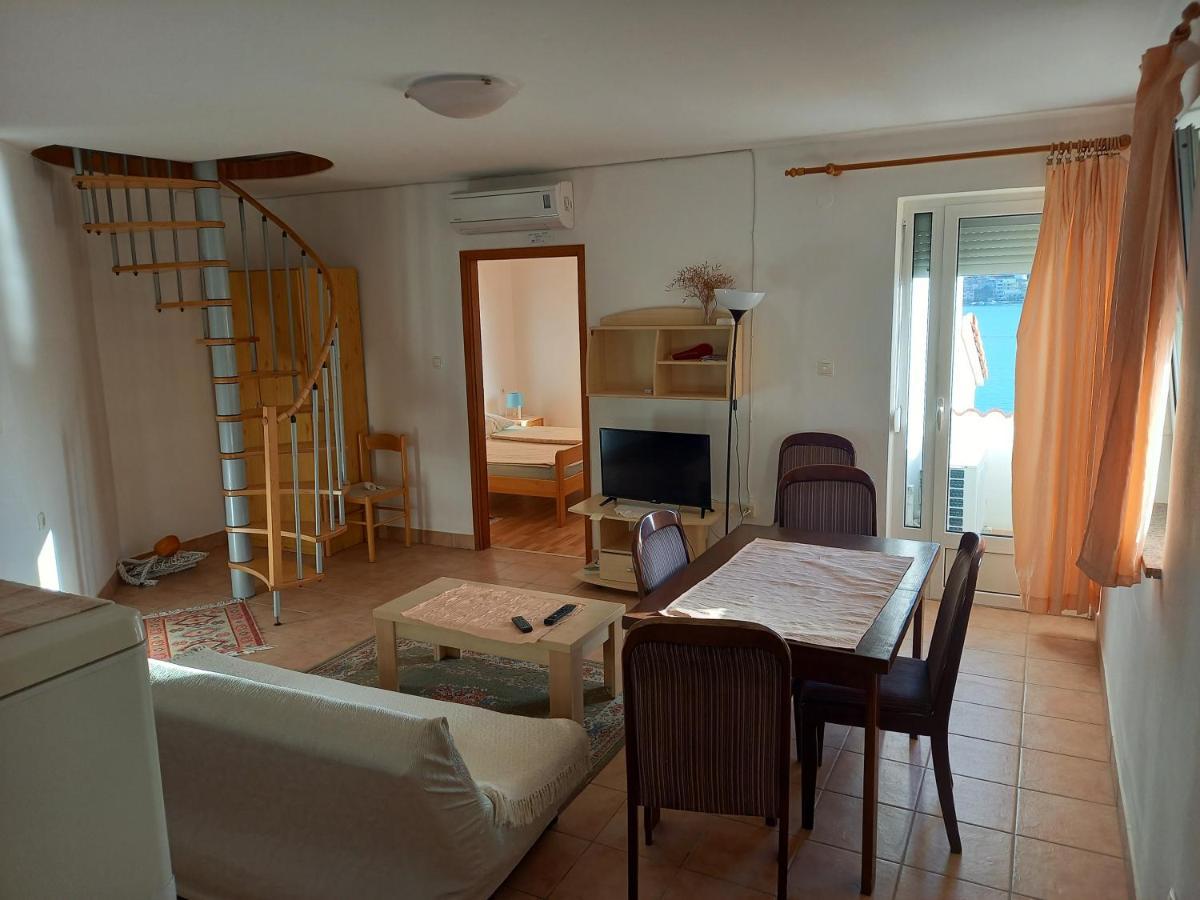 Apartman Supetarska Draga Ngoại thất bức ảnh
