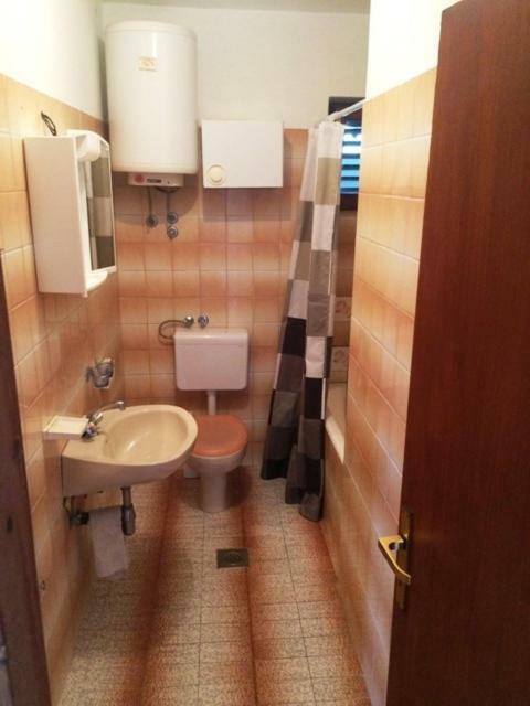 Apartman Supetarska Draga Ngoại thất bức ảnh